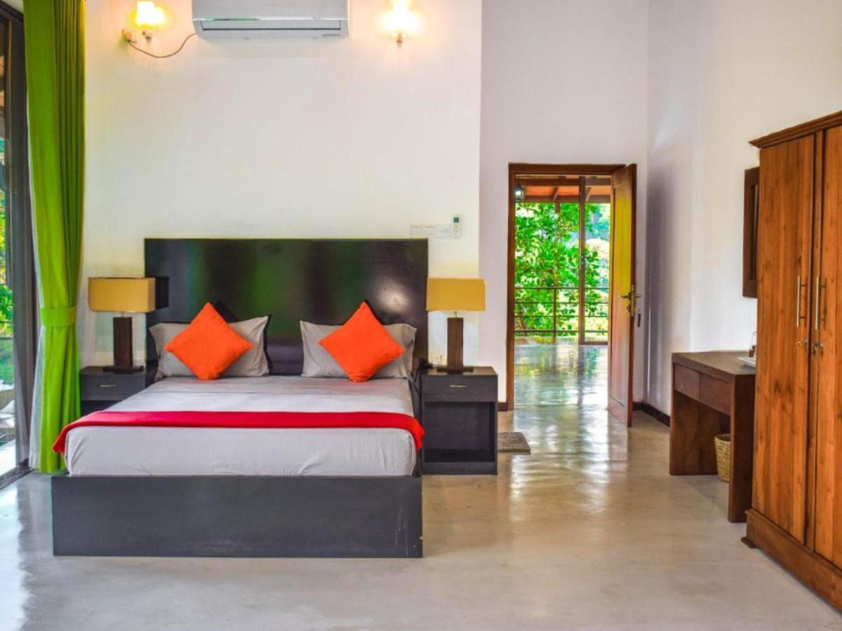 Hotel Aqua Exotica Wellness Retreat Gampola Exterior foto